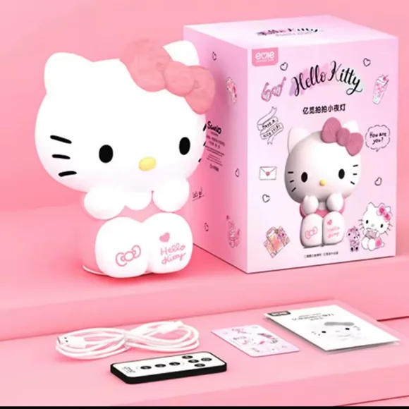 EXCLUSIVE - Hello Kitty Soft Touch LED Night Light - Picture 1 of 8